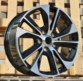 Alu kola Racing Line B1611, 18x8 5x150 ET45, černá + leštění