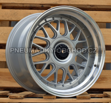 Alu kola Racing Line XE244, 18x8.5 5x120 ET25, stříbrná + leštěný límec