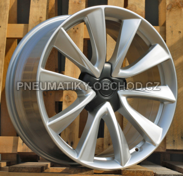 Alu kola Racing Line B2046, 19x8.5 5x114.3 ET40, stříbrná (zátěžová)