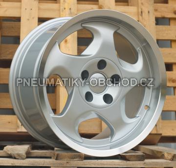 Alu kola Racing Line B2417, 17x8 5x120 ET15, stříbrná + leštěný límec