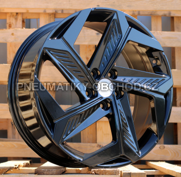 Alu kola Racing Line D1926, 18x7.5 5x114.3 ET51, černá lesklá